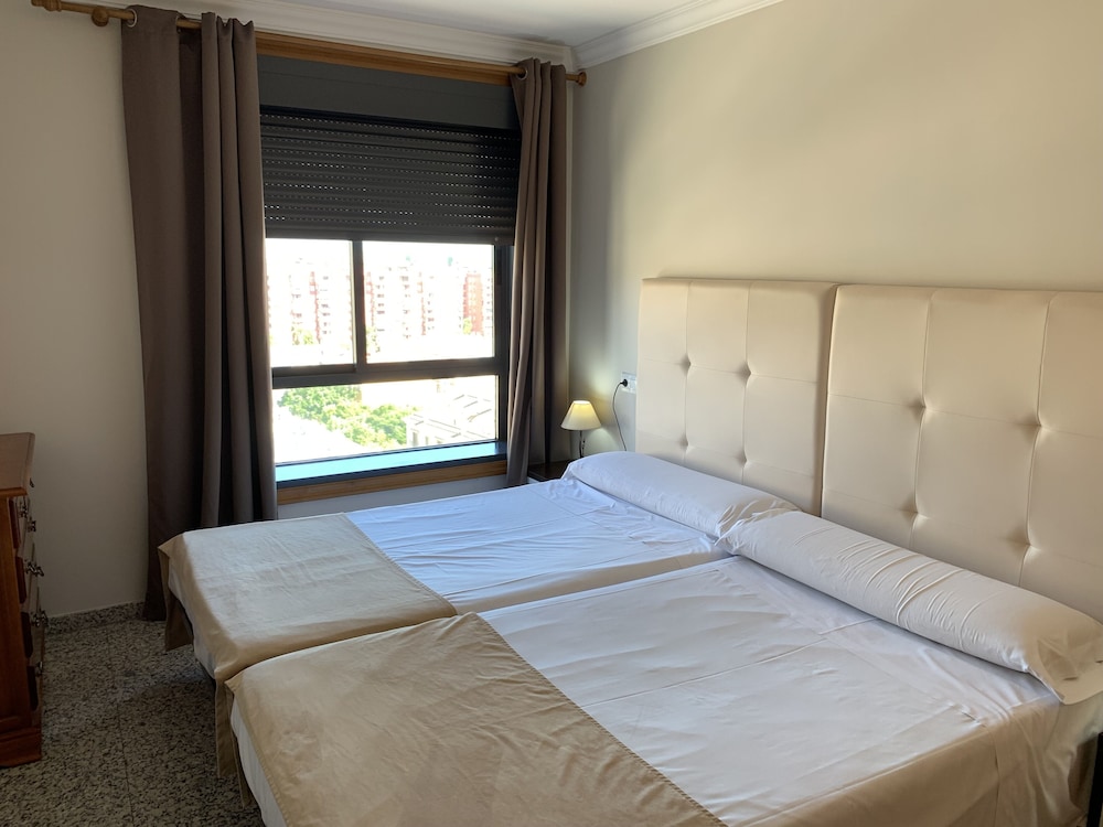 Aparthotel Nuriasol — Hotel rooms in Fuengirola, Andalusia