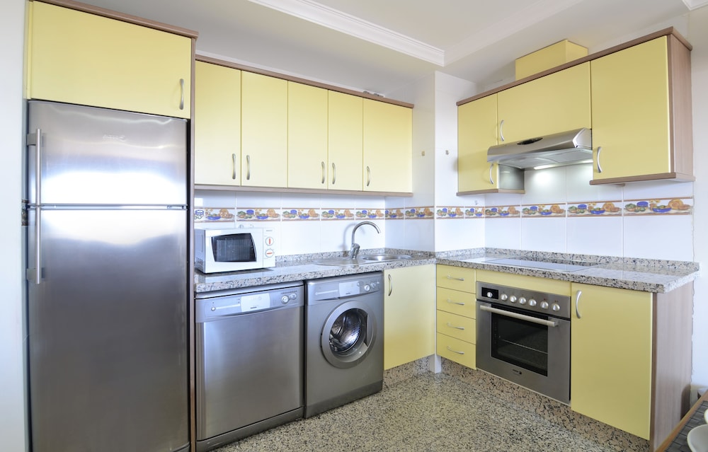 Aparthotel Nuriasol — Hotel rooms in Fuengirola, Andalusia