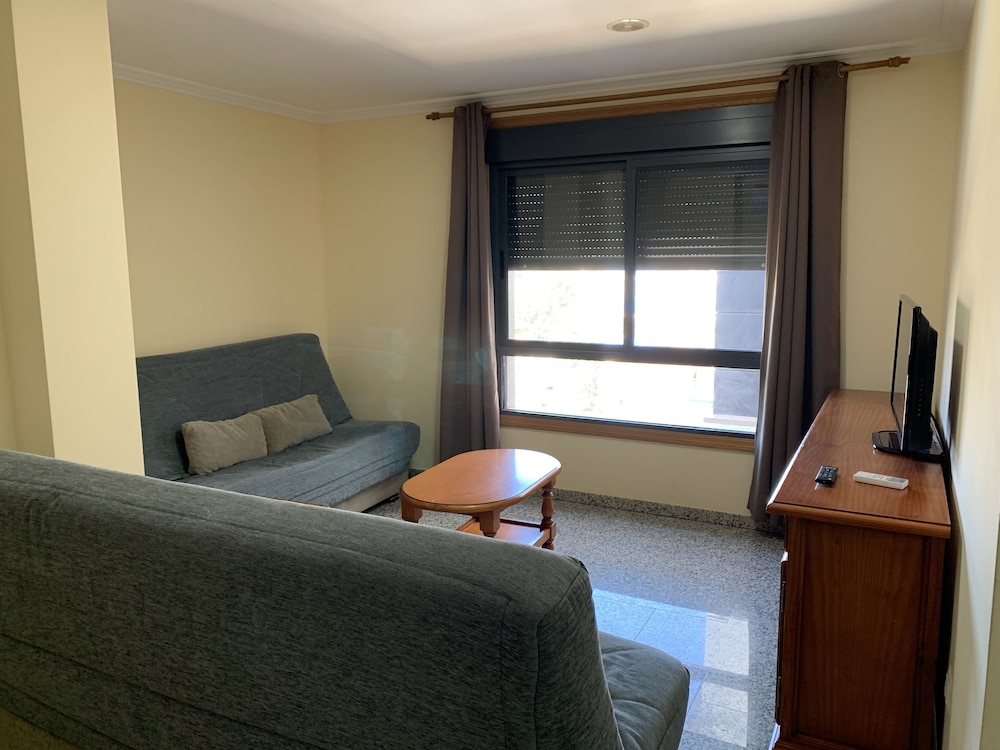 Aparthotel Nuriasol — Hotel rooms in Fuengirola, Andalusia