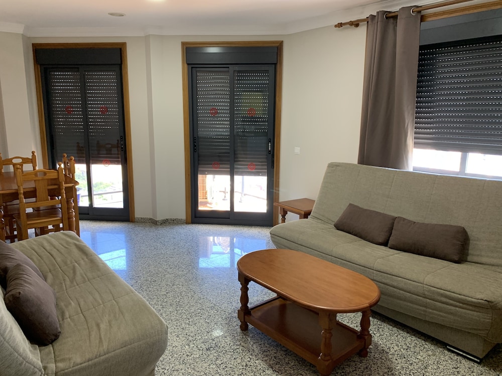 Aparthotel Nuriasol — Hotel rooms in Fuengirola, Andalusia