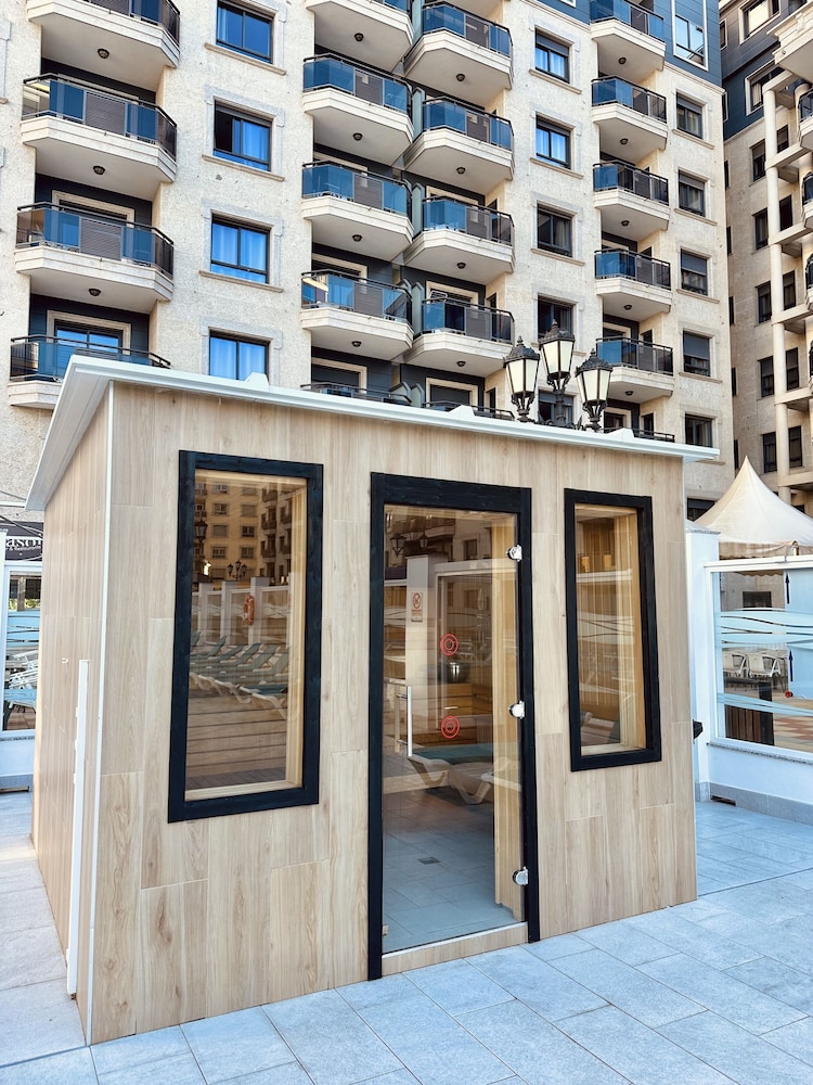 Aparthotel Nuriasol — Spa in Fuengirola, Andalusia