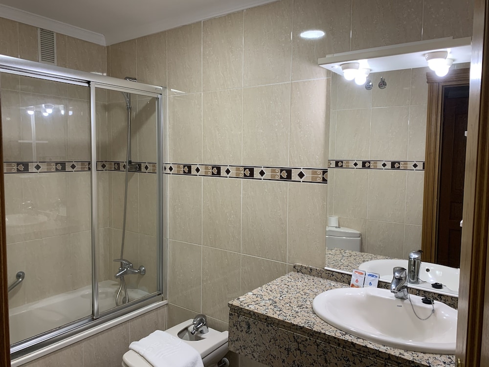 Aparthotel Nuriasol — Hotel rooms in Fuengirola, Andalusia