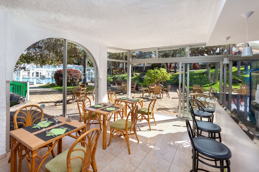 Parque Vacacional Eden — Restaurant in Puerto de la Cruz, Canary Islands