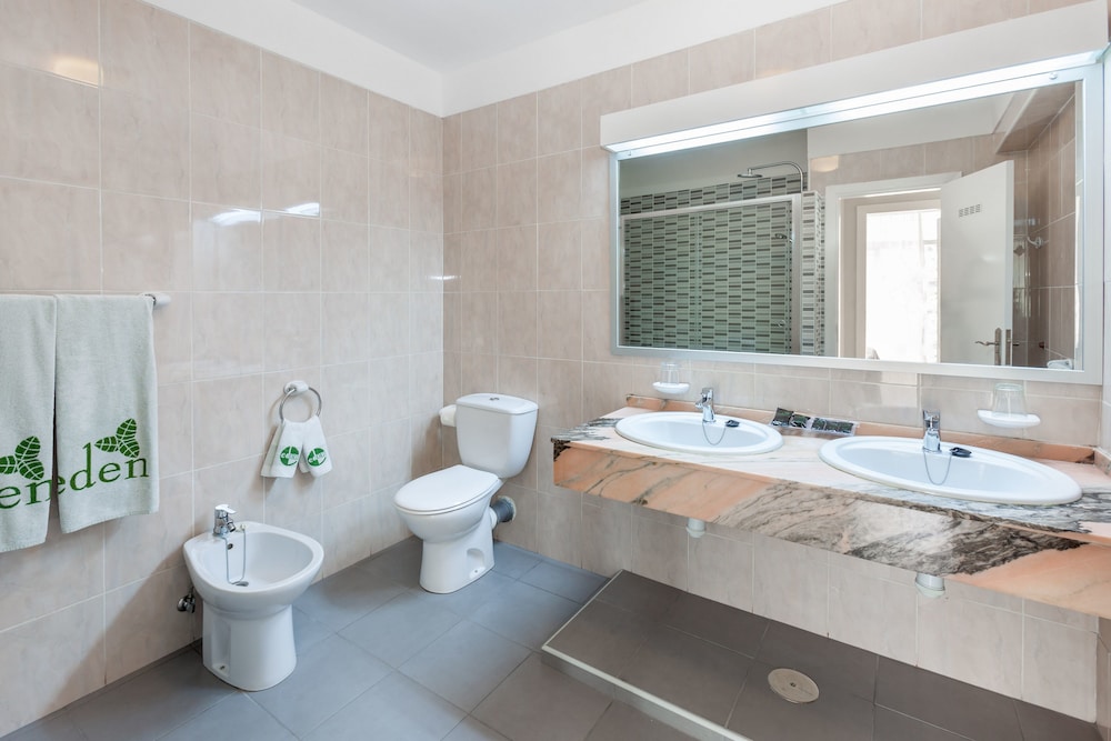 Parque Vacacional Eden — Rooms in Puerto de la Cruz, Canary Islands