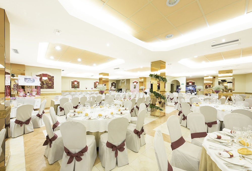 Hotel Toboso Chaparil — Restaurant & bars in Nerja, Andalusia
