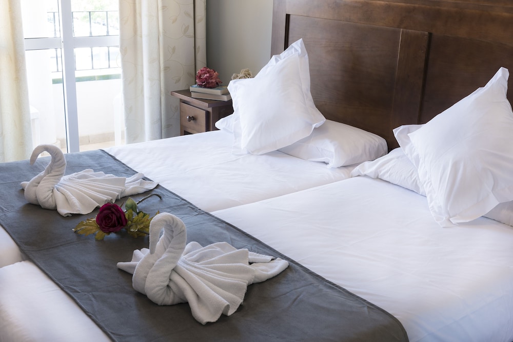 Hotel Toboso Chaparil — Hotel rooms in Nerja, Andalusia