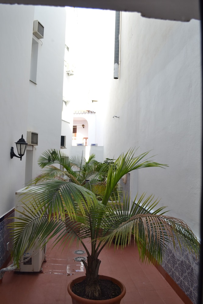 Hotel Toboso Chaparil — Hotel building in Nerja, Andalusia