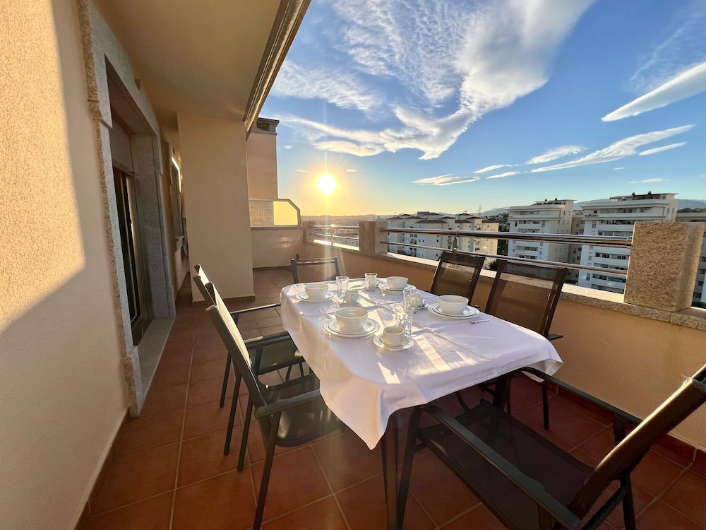 Mediterraneo Real Apartamentos Turísticos — Hotel rooms in Fuengirola, Andalusia
