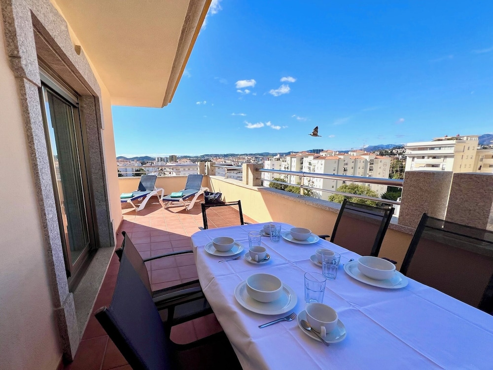 Mediterraneo Real Apartamentos Turísticos — Hotel rooms in Fuengirola, Andalusia