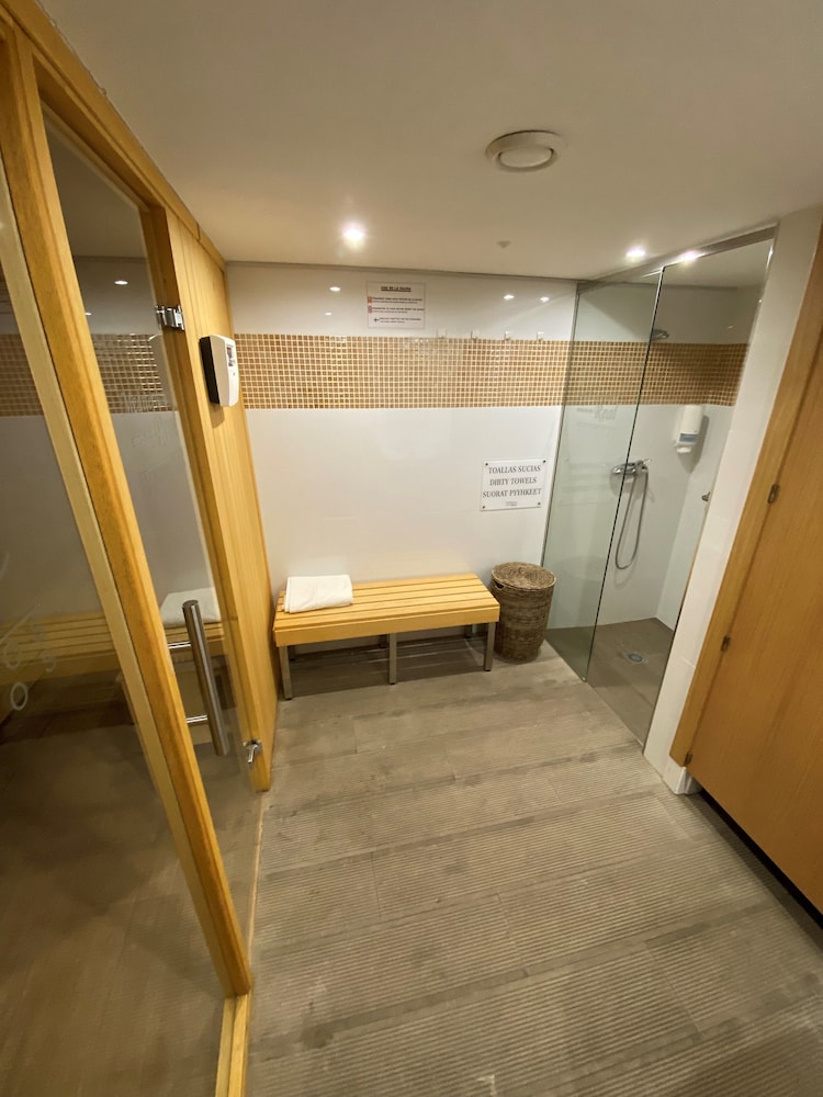 Mediterraneo Real Apartamentos Turísticos — Spa in Fuengirola, Andalusia