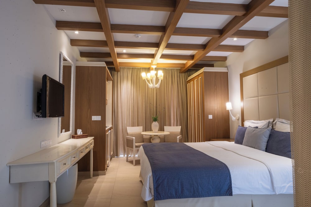 King Jason Paphos - Designed for Adults By Louis Hotels — Hotel rooms in Paphos, Paphos Region