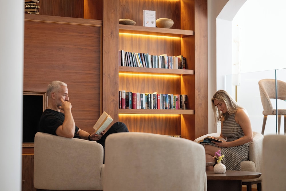 King Jason Paphos - Designed for Adults By Louis Hotels — Hotel building in Paphos, Paphos Region