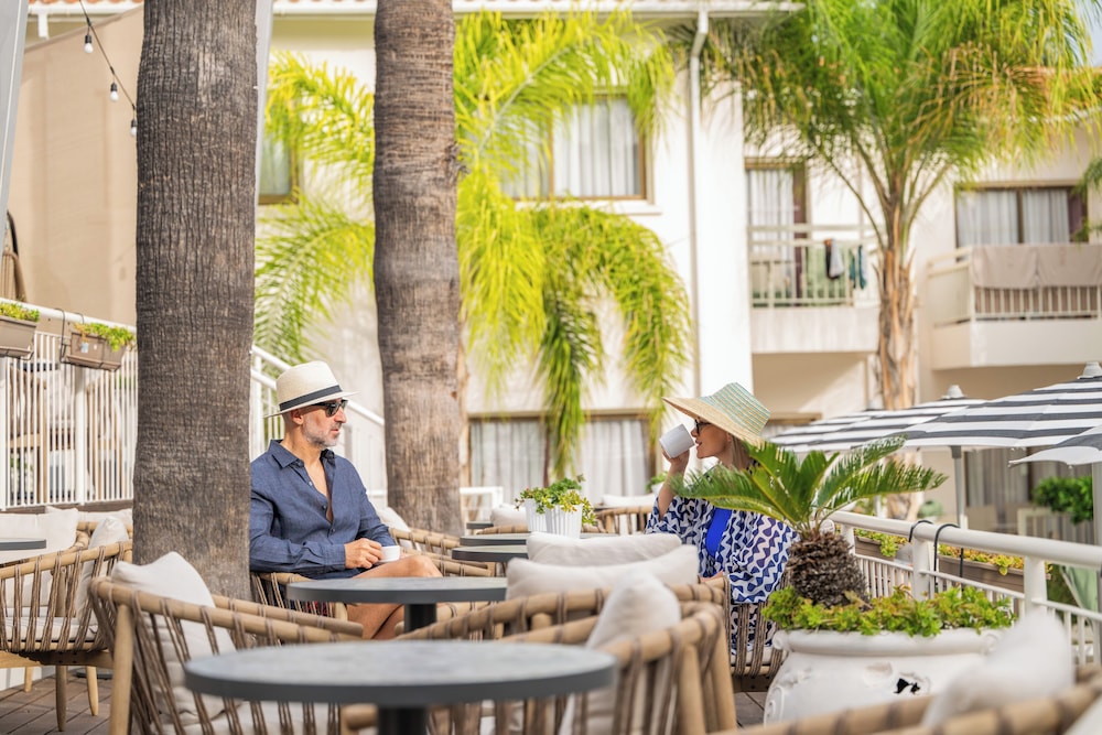 King Jason Paphos - Designed for Adults By Louis Hotels — Restaurant & bars in Paphos, Paphos Region