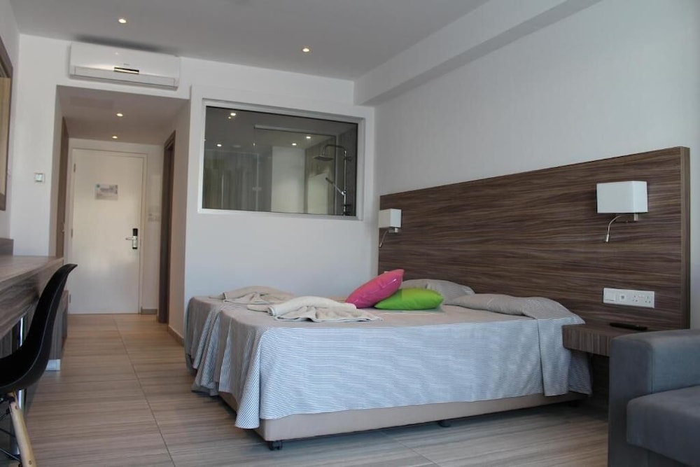 Fedrania Gardens Hotel — Hotel rooms in Ayia Napa, Famagusta Region