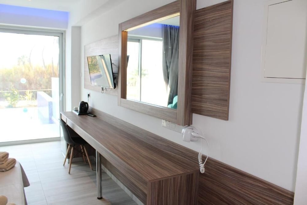Fedrania Gardens Hotel — Hotel rooms in Ayia Napa, Famagusta Region