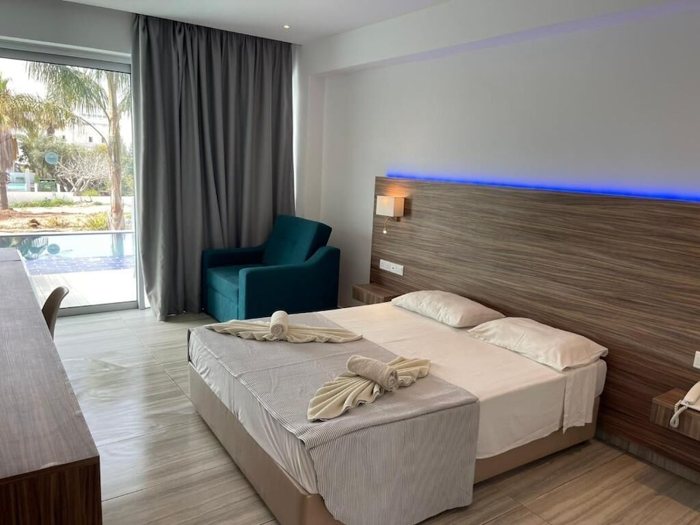 Fedrania Gardens Hotel — Hotel rooms in Ayia Napa, Famagusta Region