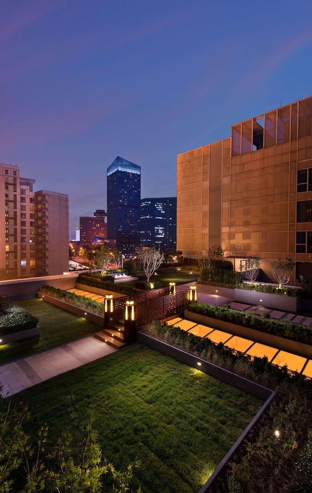 Hilton Beijing — Hotel building in Beijing, Beijing