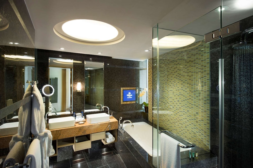 Hilton Beijing — Hotel rooms in Beijing, Beijing