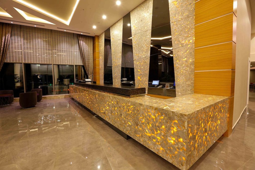 Hotel Xoria Deluxe — Hotel building in Alanya