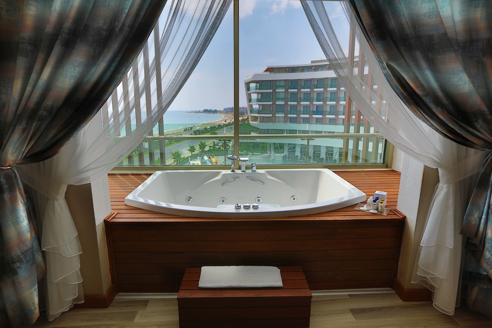 Hotel Xoria Deluxe — Hotel rooms in Alanya