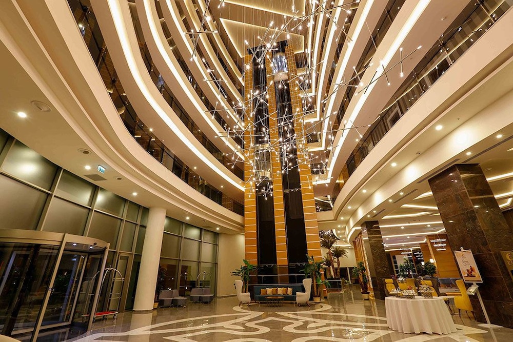Hotel Xoria Deluxe — Hotel building in Alanya
