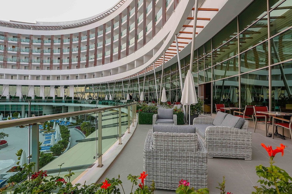 Hotel Xoria Deluxe — Hotel building in Alanya