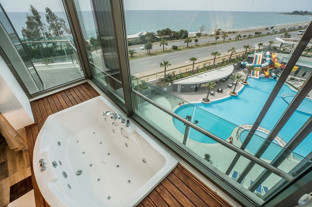 Hotel Xoria Deluxe — Hotel rooms in Alanya