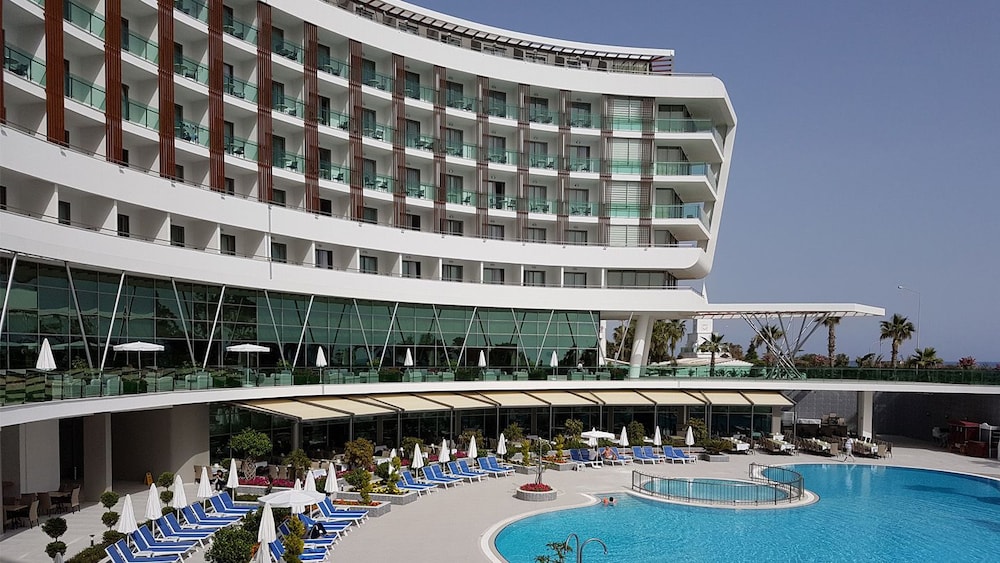 Hotel Xoria Deluxe — Hotel building in Alanya