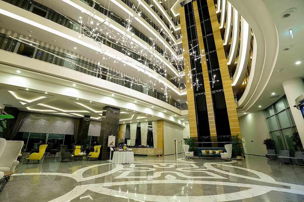 Hotel Xoria Deluxe — Hotel building in Alanya