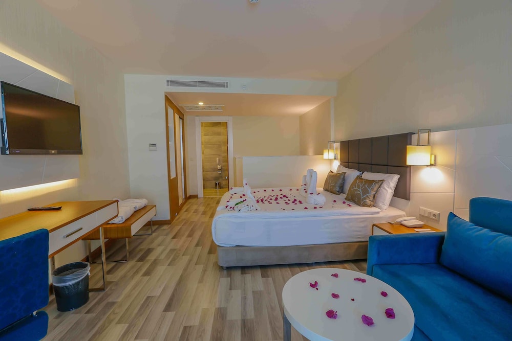 Hotel Xoria Deluxe — Hotel rooms in Alanya