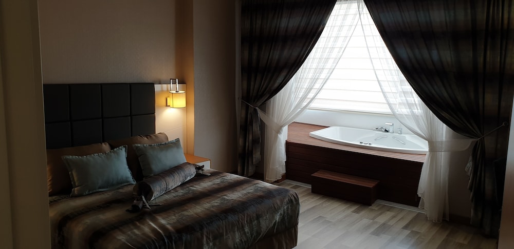 Hotel Xoria Deluxe — Hotel rooms in Alanya