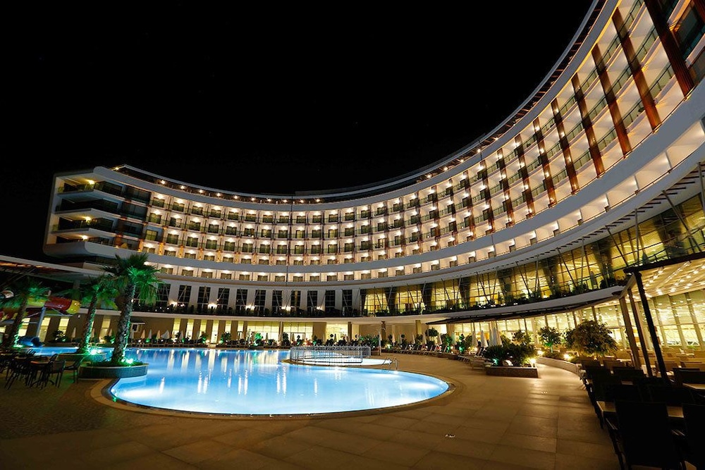 Hotel Xoria Deluxe — Hotel building in Alanya