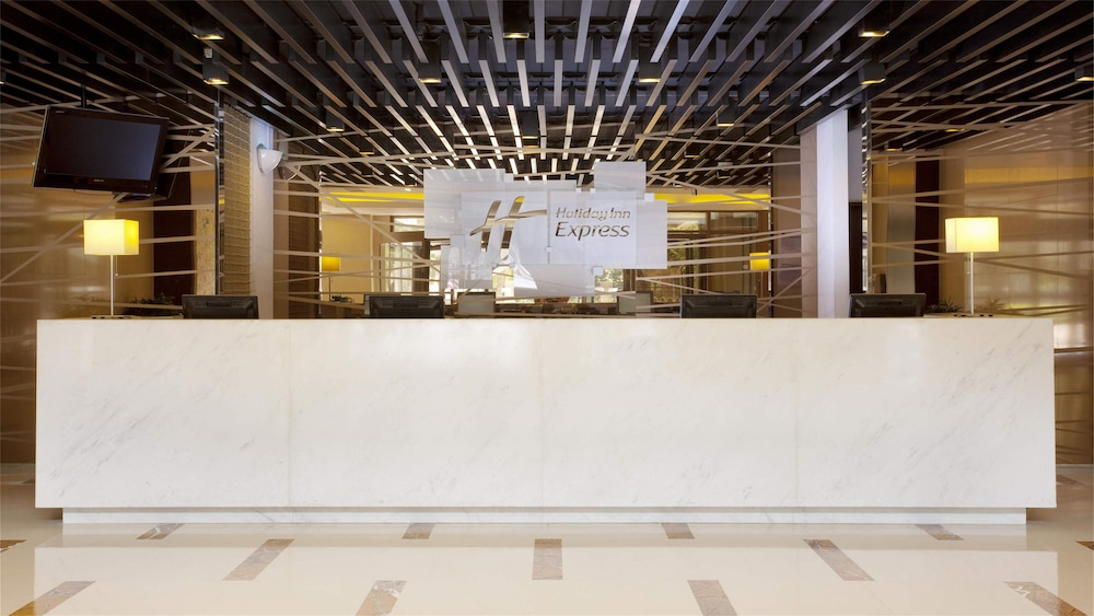Holiday Inn Express Beijing Temple of Heaven by IHG — Hotel building in Beijing, Beijing