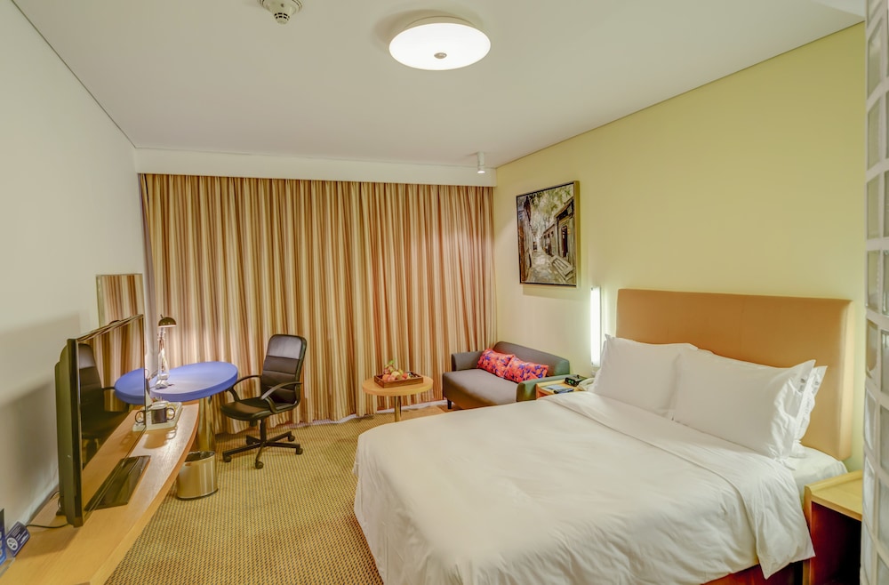 Holiday Inn Express Beijing Temple of Heaven by IHG — Hotel rooms in Beijing, Beijing
