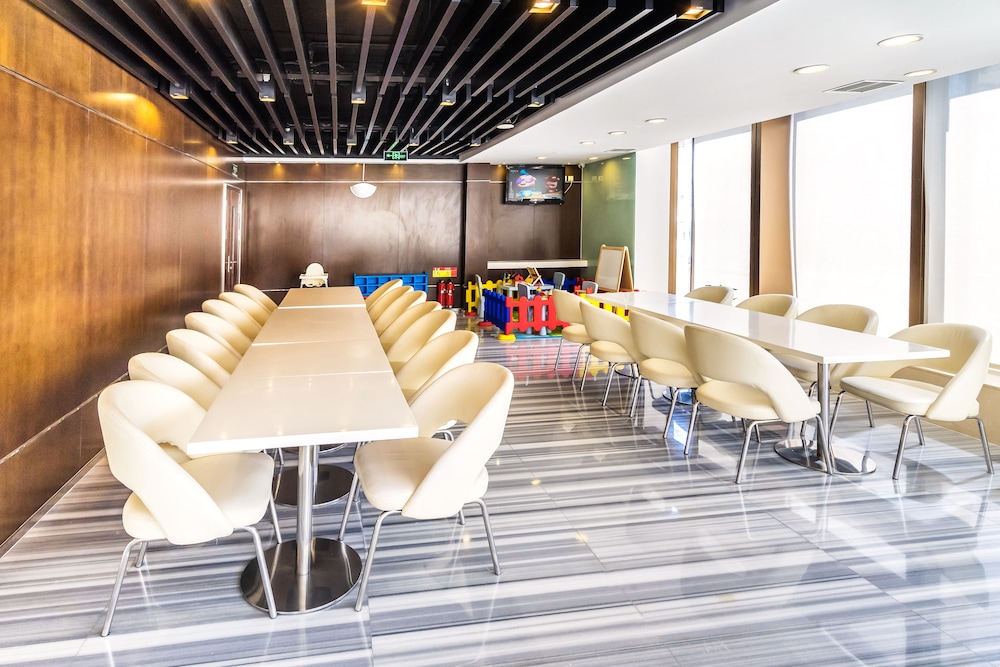 Holiday Inn Express Beijing Temple of Heaven by IHG — Attractions for children in Beijing, Beijing