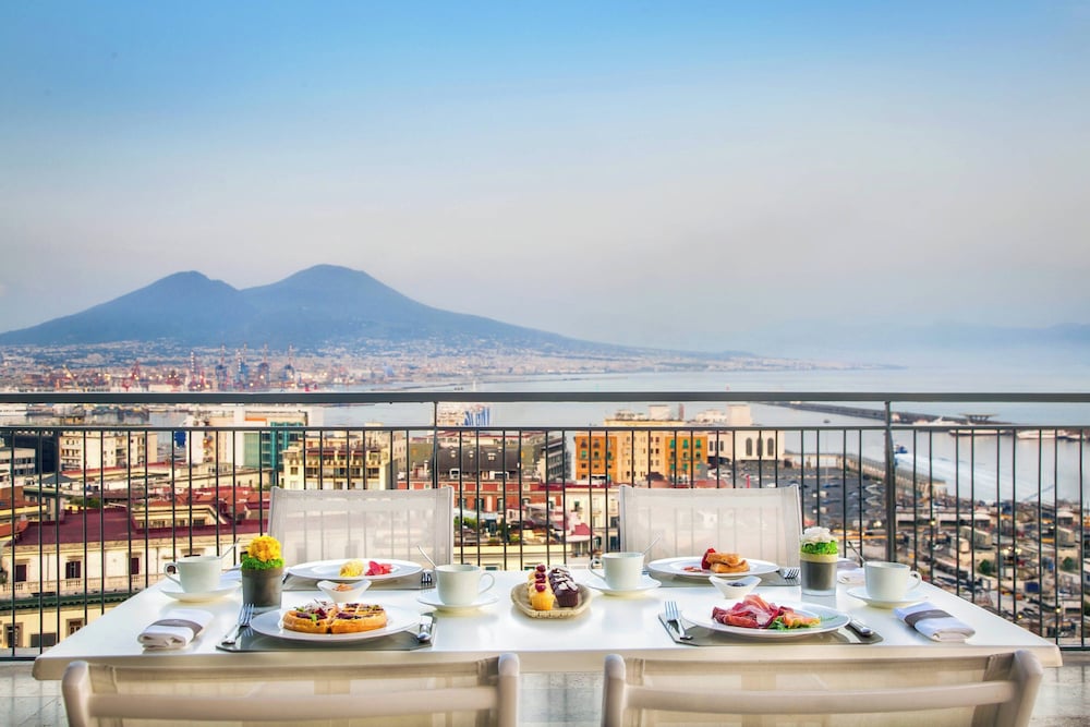 Renaissance Naples Hotel Mediterraneo - zdjęcie 2