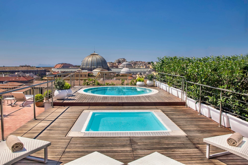 Renaissance Naples Hotel Mediterraneo