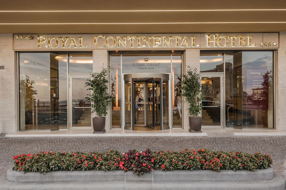 Royal Continental Hotel Naples — Hotel building in Naples, Campania