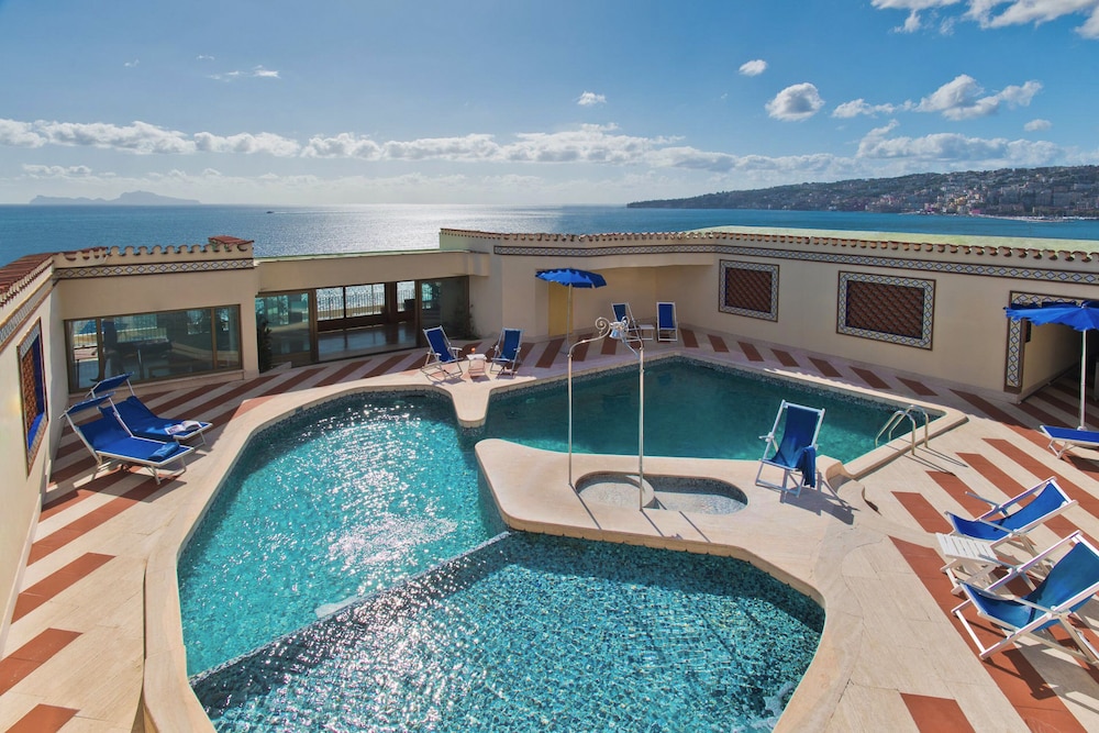 Royal Continental Hotel Naples