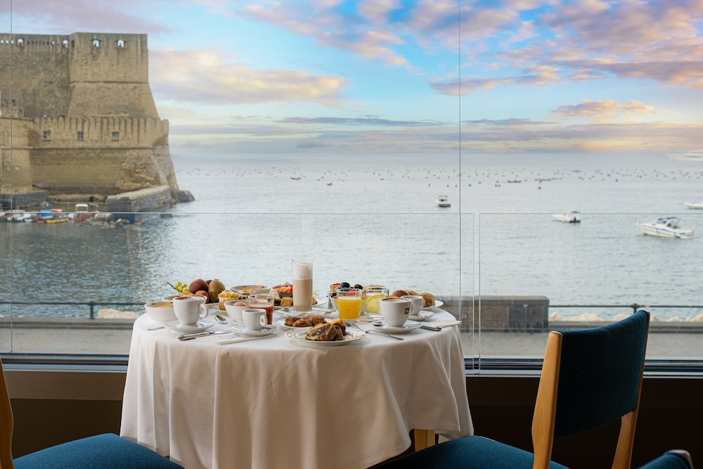Royal Continental Hotel Naples — Restaurant & bars in Naples, Campania