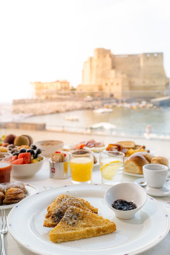 Royal Continental Hotel Naples — Restaurant & bars in Naples, Campania