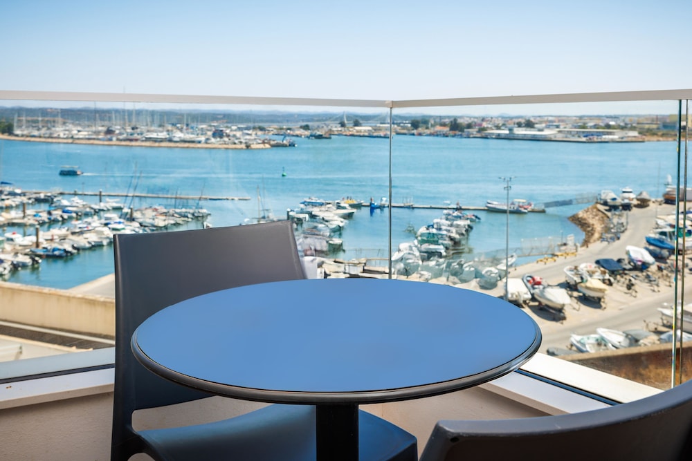 Jupiter Marina Hotel - Couples & Spa — Attractions in the area in Portimão, Faro