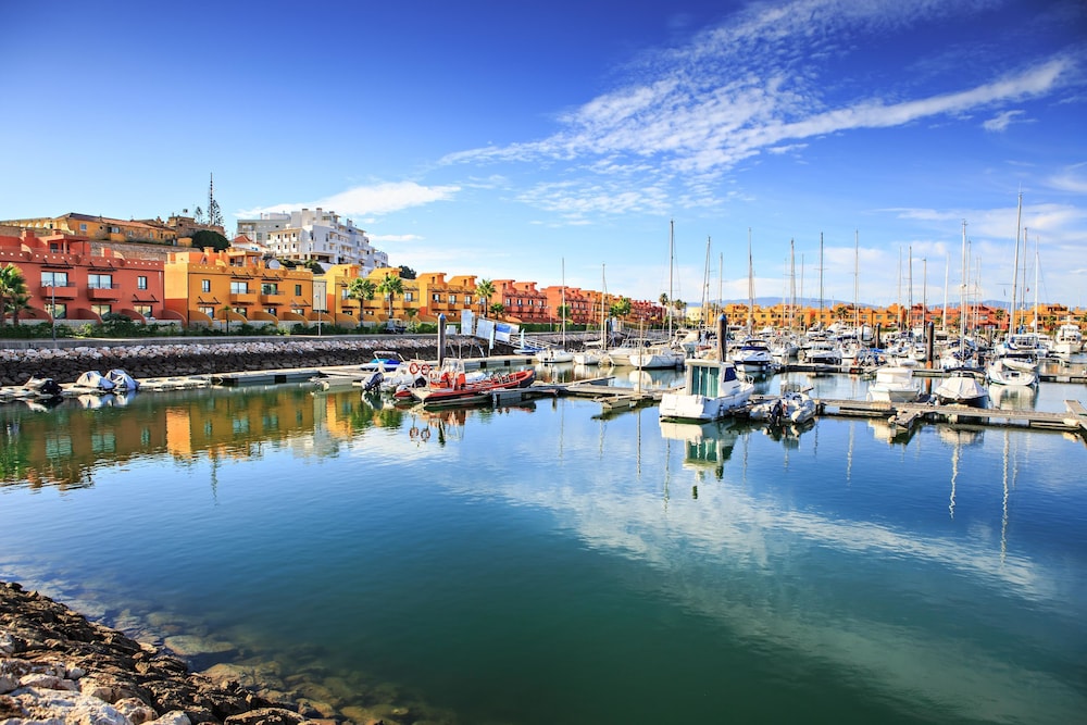 Jupiter Marina Hotel - Couples & Spa — Attractions in the area in Portimão, Faro