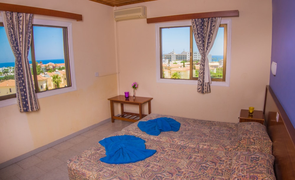 Windmills Hotel Apartments — Hotel rooms in Protaras, Famagusta Region