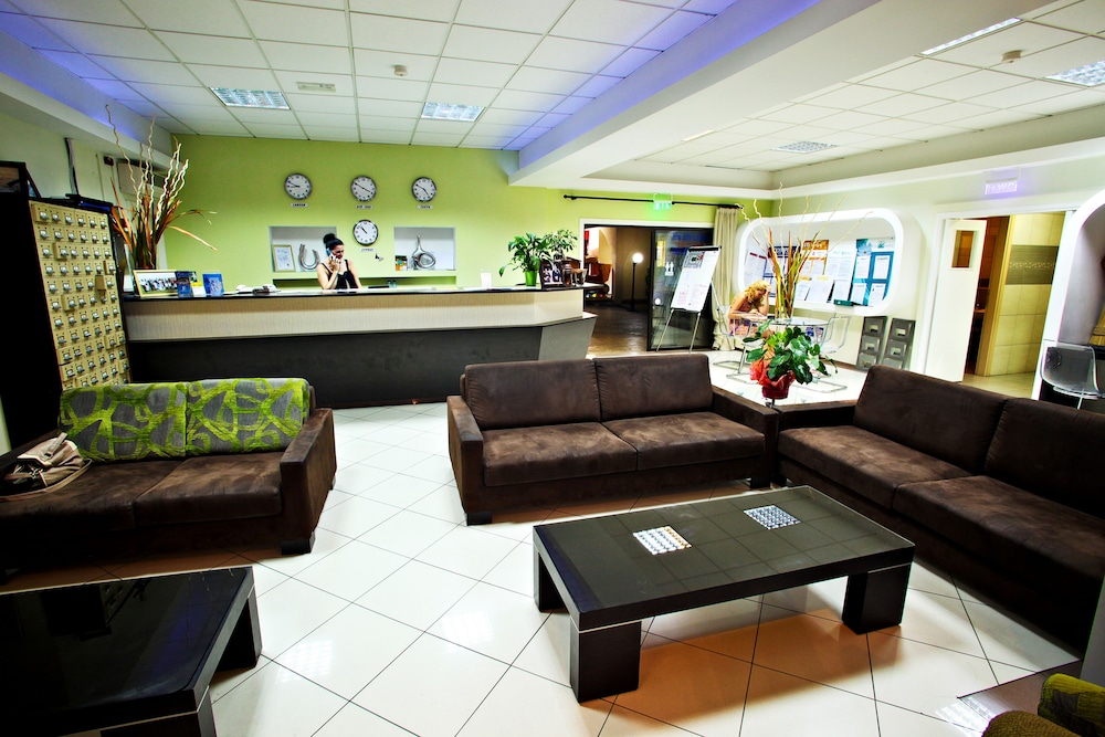 Windmills Hotel Apartments — Hotel building in Protaras, Famagusta Region