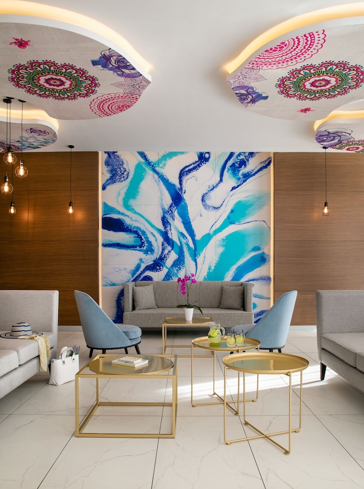 Vangelis Hotel & Suites — Hotel building in Protaras, Famagusta Region