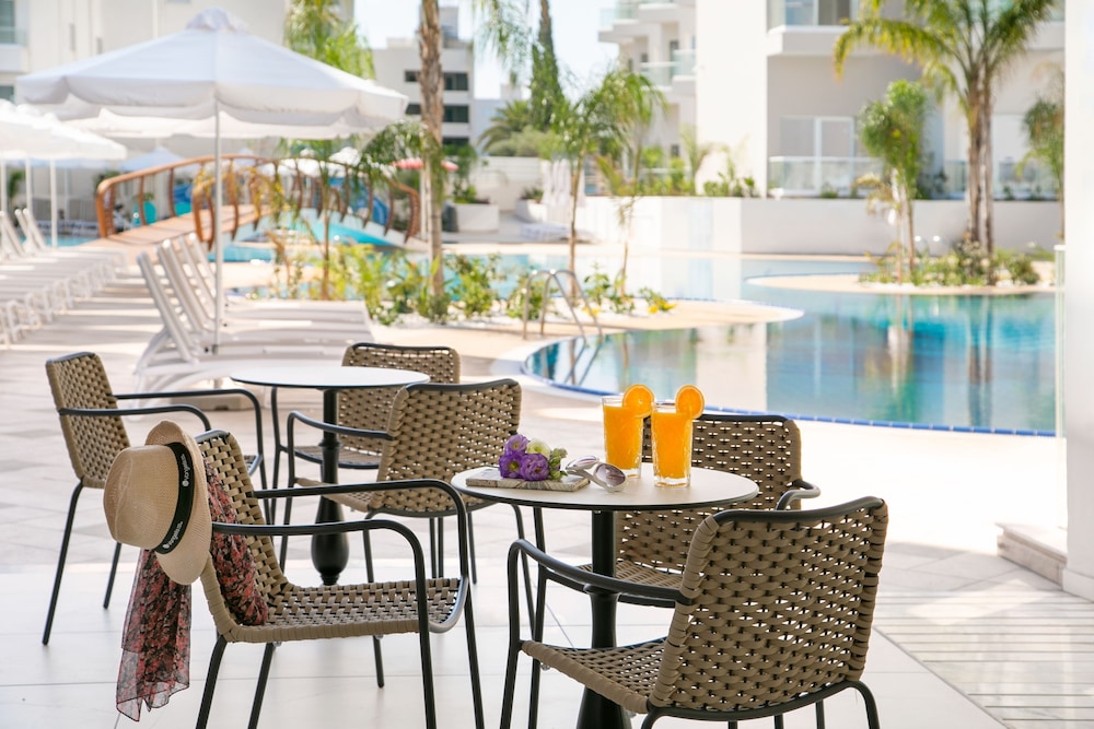 Vangelis Hotel & Suites — Restaurant & bars in Protaras, Famagusta Region