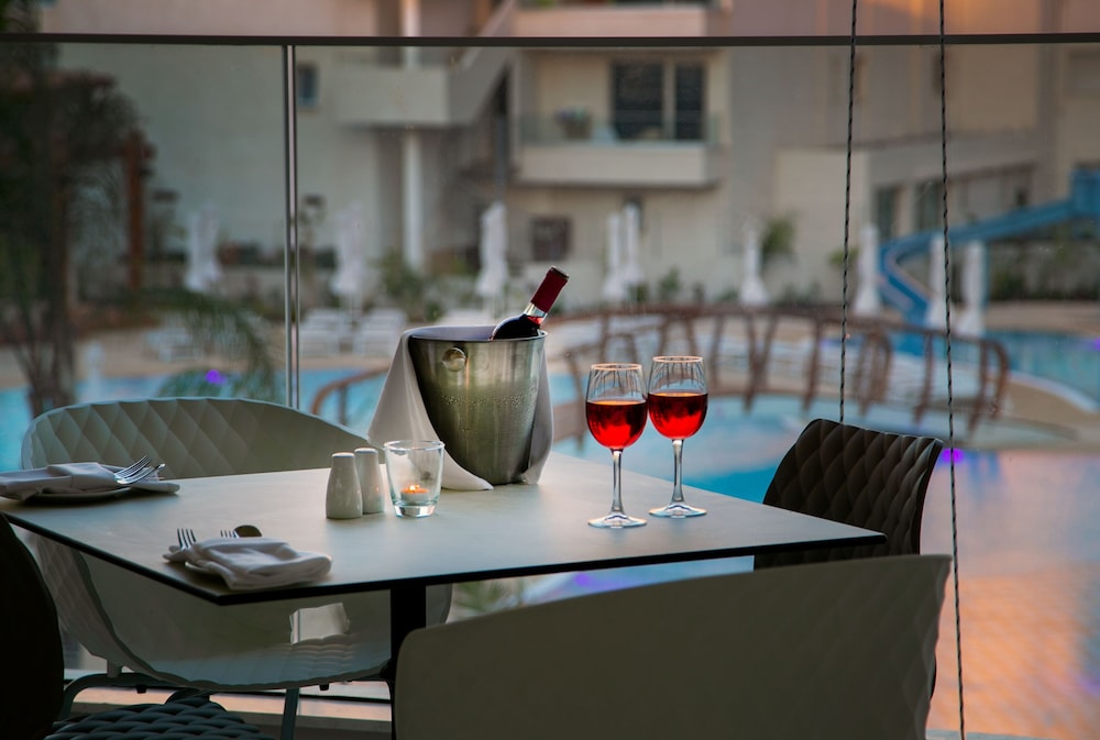 Vangelis Hotel & Suites — Restaurant & bars in Protaras, Famagusta Region