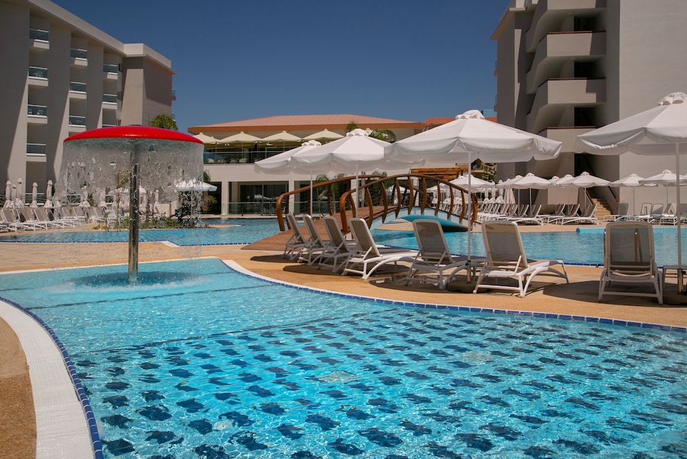 Vangelis Hotel & Suites — Swimming pool in Protaras, Famagusta Region