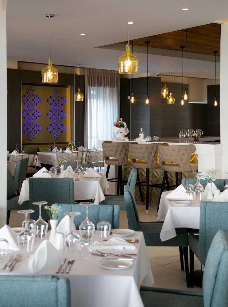 Vangelis Hotel & Suites — Restaurant & bars in Protaras, Famagusta Region
